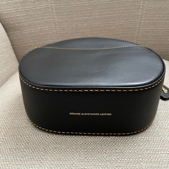 Coach Canteen Crossbody Bag in colour Black new without tags - Picture 10 of 15